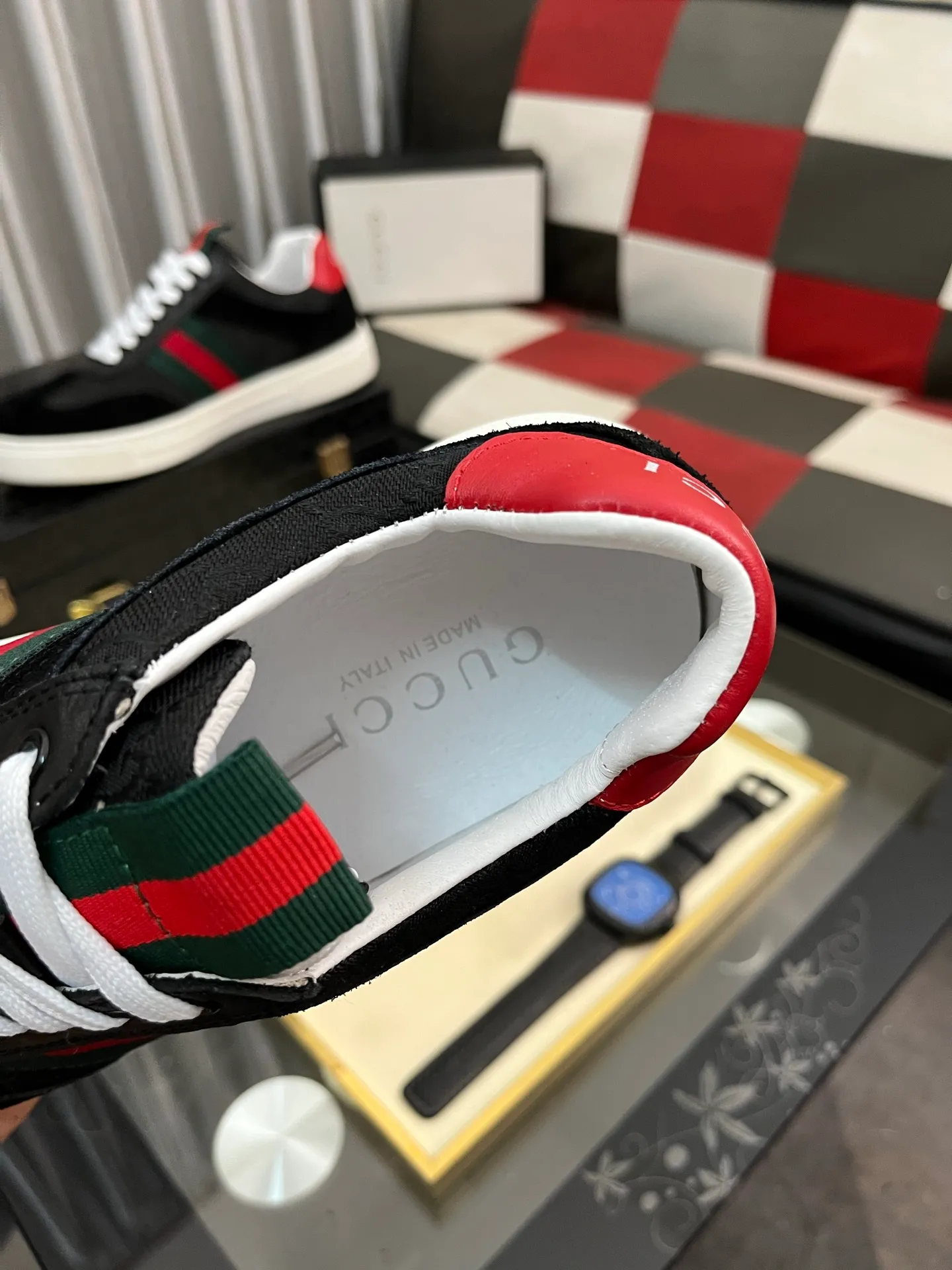 Men's Men's Shoes 💰440 ⌚️⌚️[GUCCI] Gucci men's casual shoes are absolutely popular 🔥The ultimate matching item for trendy men! The charm of super texture is irresistible, the main recommendation, the flower leather color is bright! The upper is made of high-quality brand printed fabric with cowhide, breathable leather lining and wear-resistant rubber sole, noble and elegant! Extremely comfortable🎁🎁You can be as handsome as you want💪 Available in sizes 38-44 and 5️⃣colors